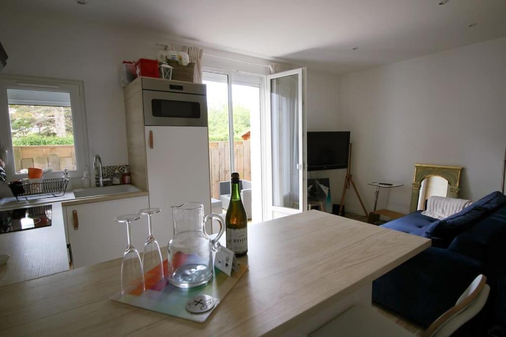 Appartement Avec Terrasse Privee, Plage A Pied サントーバン・シュル・メール エクステリア 写真